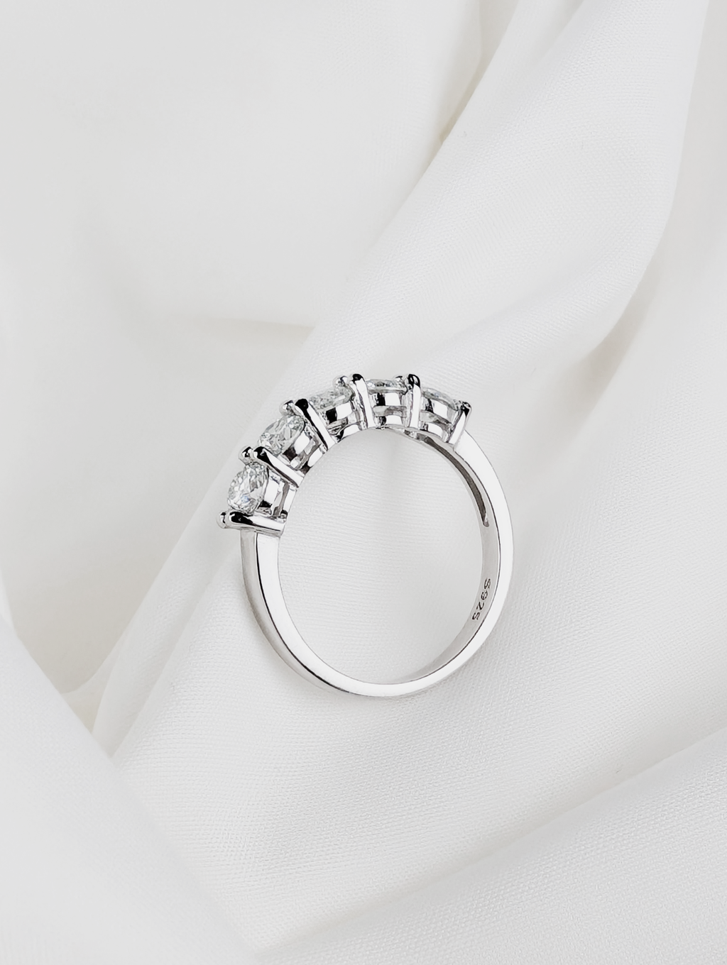 Original Moissanite Diamond Ring 1.5 CT 925 Sterling Silver White Gold Plated.